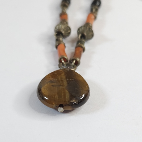Vintage Yemeni Coral & Black Onyx Stone Beaded Tiger Eye Teardrop Stone Necklace - Picture 5 of 16